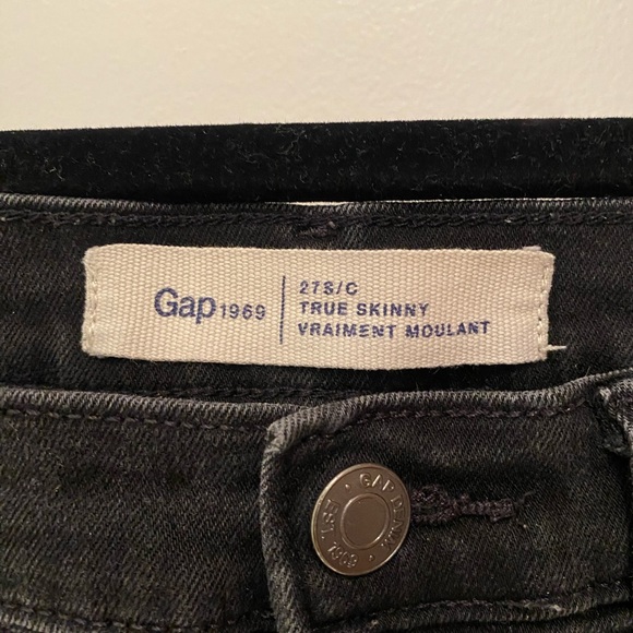 Women’s Gap True Skinny Jeans - Picture 6 of 10